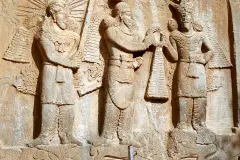 Bas-relief de l'investiture d'Ardashir II