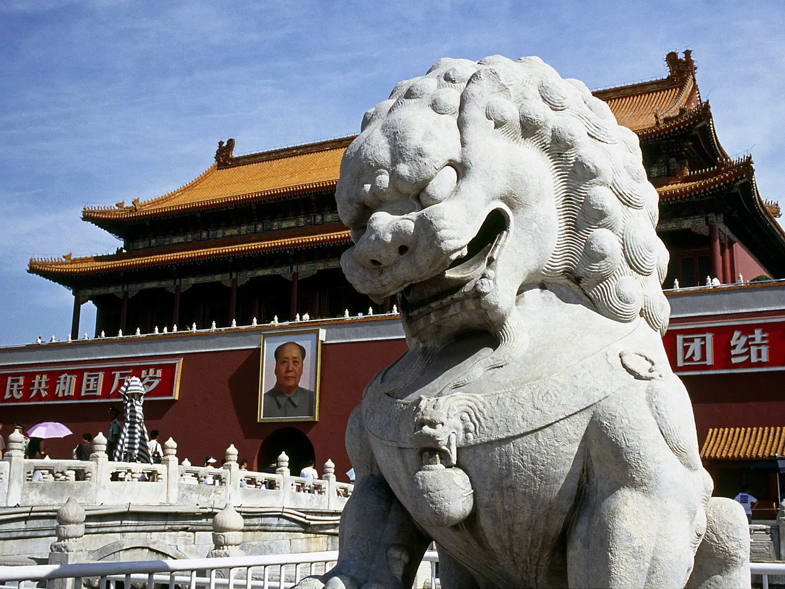 turiscopio-the-gate-of-heavenly-peace-tiananmen-square-beijing-china2