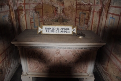 San Felipe Apóstol 11, tumba junta con Santiago el menor, Dodici Apostoli, Roma