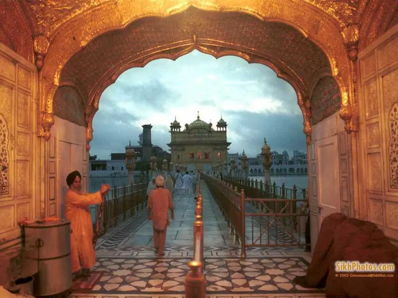 Sikhismo (7)