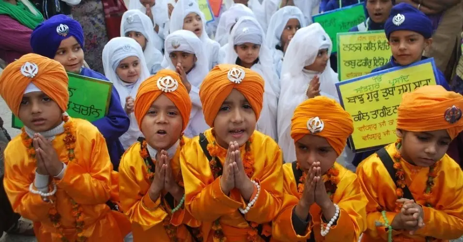 Sikhismo (9)