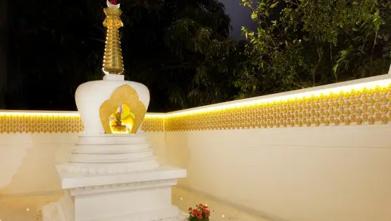 stupa-555x313